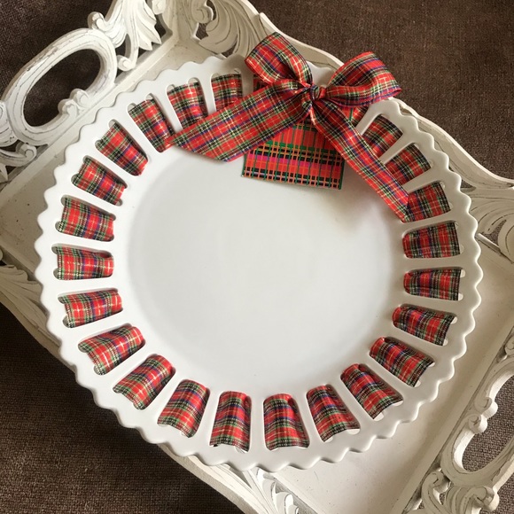 Antique Reflections Other - NWOT White Cake Plate with Holiday Ribbon Trim